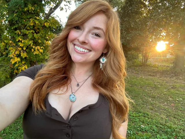 Photo of model @firecracker1221free