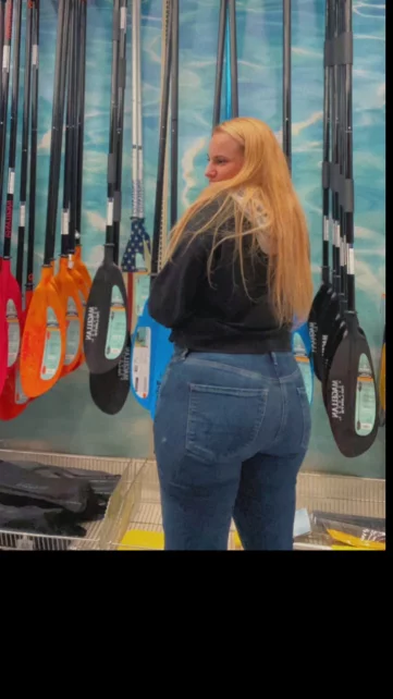 Photo of model @foreignleo69