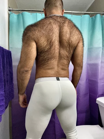 Photo of model @freakhairybbttm