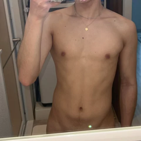 Photo of model @free_japaneseboy