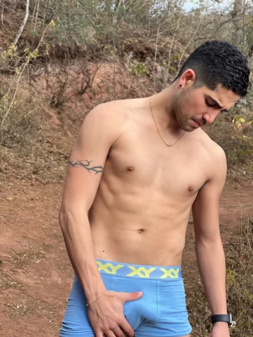 Photo of model @freeprettyboy