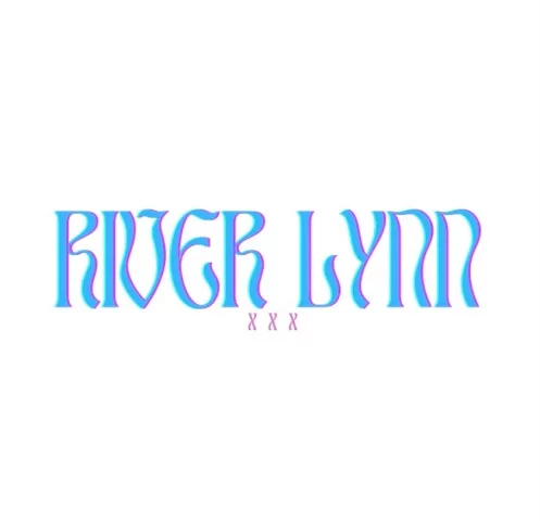 Photo of model @freeriverlynn