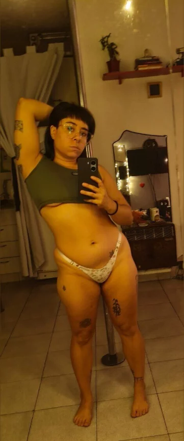 Photo of model @froditahot