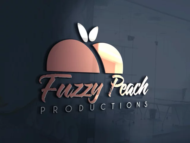 Photo of model @fuzzypeachproductions