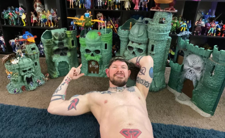 Photo of model @gaycomicgeek