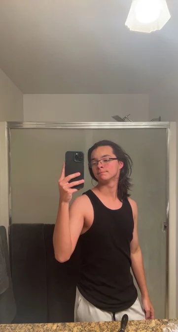 Photo of model @gaymer0402