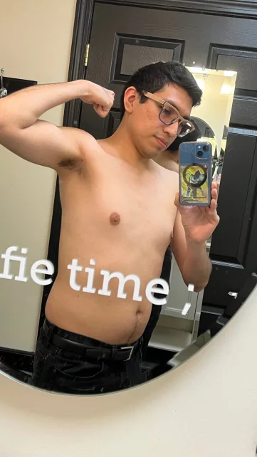 Photo of model @gaypkmntrainer
