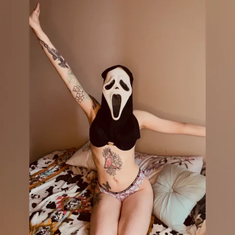Photo of model @ghostfacesbrat