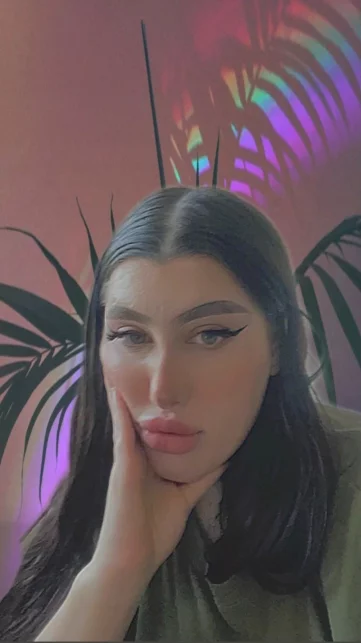 Photo of model @gigi-fetish