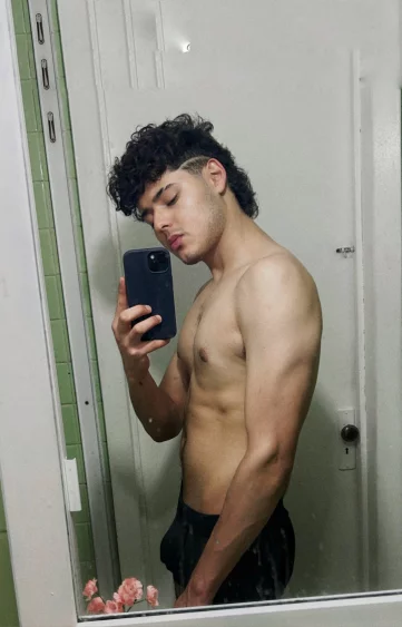 Photo of model @giovszz