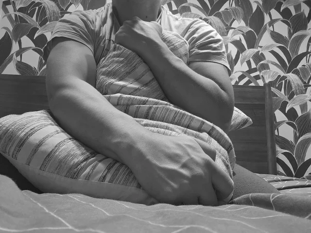 Photo of model @girlsfloatboyscry