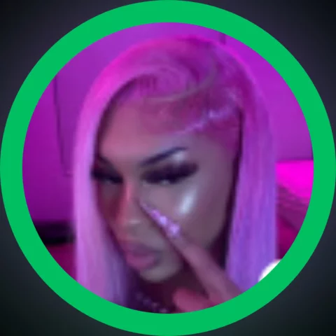 Photo of model @glockzbaby
