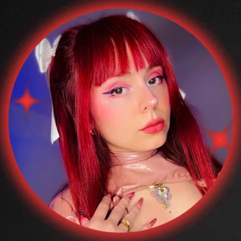 Photo of model @goddesslooliee