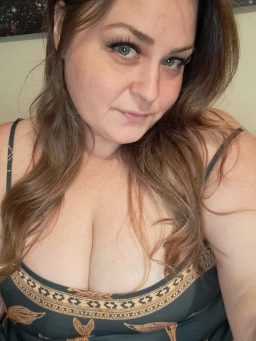 Photo of model @goddesssara888