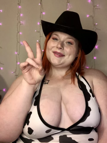 Photo of model @goddesssparklesfree