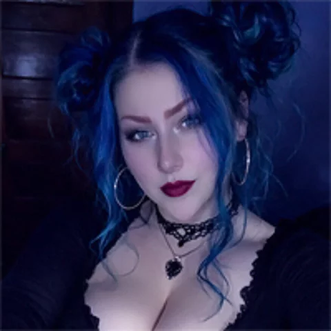 Photo of model @gothfemmefatale