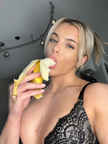 Photo of model @graciefree