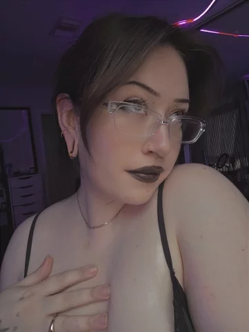 Photo of model @harleydem0nfree