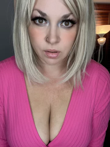 Photo of model @harleyreyfree
