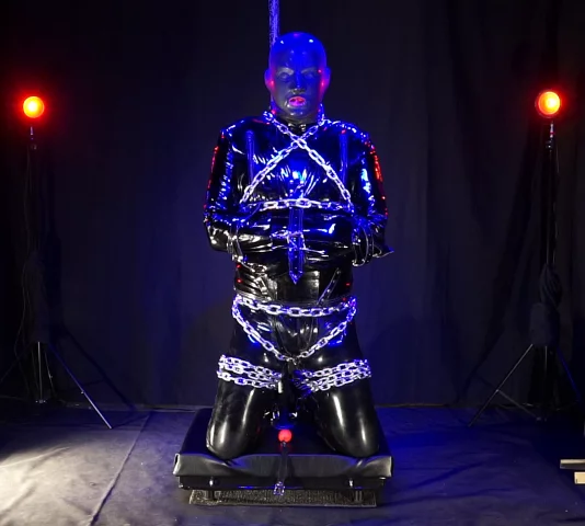 Photo of model @heavy_bondage