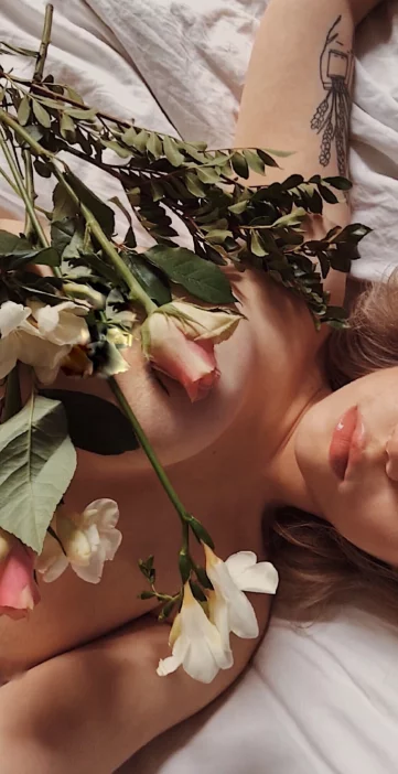 Photo of model @hellcherub