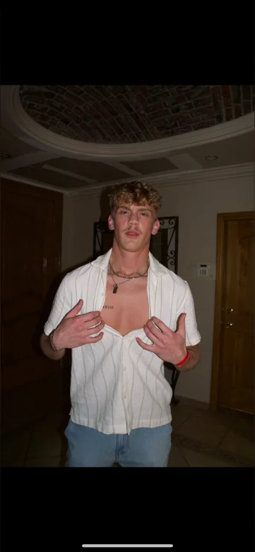 Photo of model @henryhot20