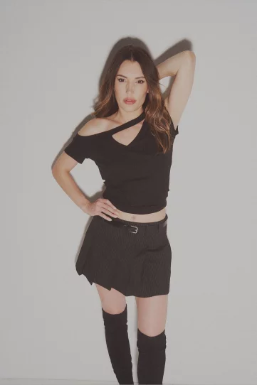 Photo of model @heyellen