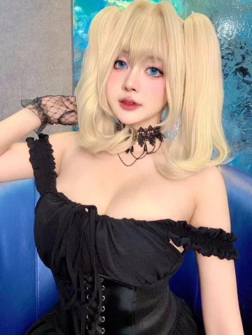 Photo of model @hiino_cosplay