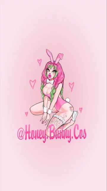 Photo of model @honeybunnycos