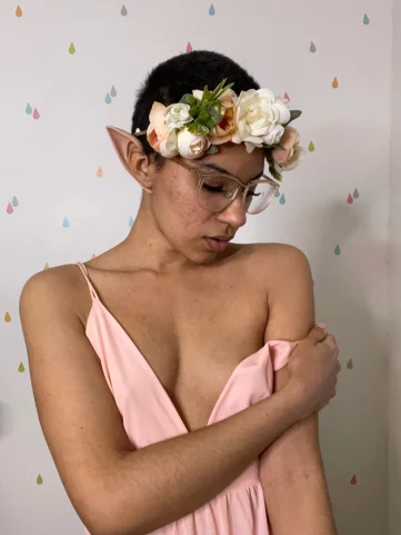Photo of model @honeygriffin