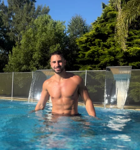 Photo of model @hotbrownboy