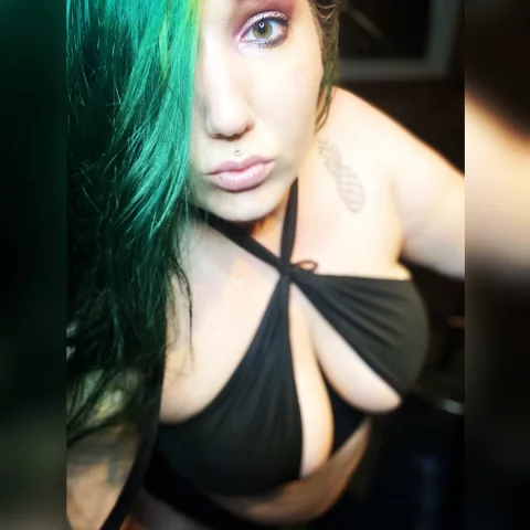 Photo of model @hotmessjessxxx