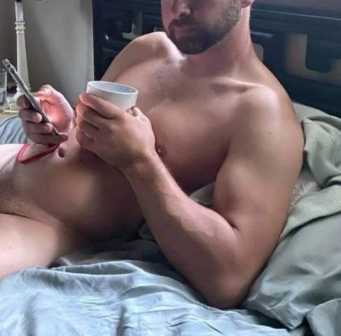 Photo of model @hotstuffandcum