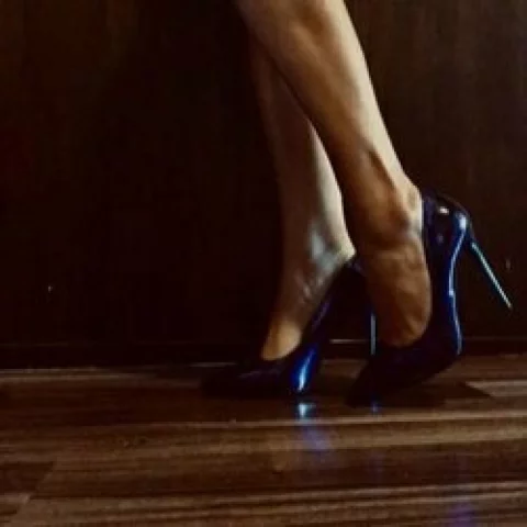 Photo of model @hotwife2810
