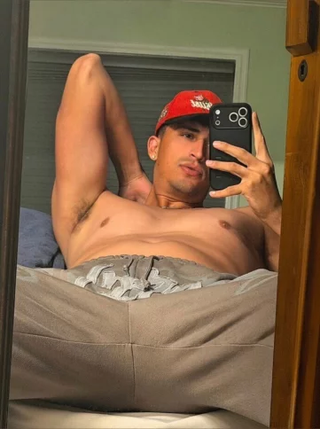 Photo of model @hunghooper