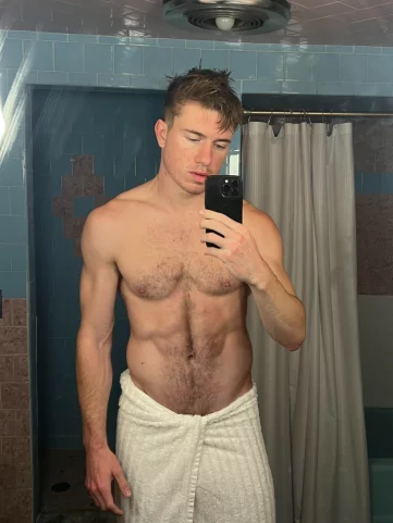 Photo of model @iceicebabyboi
