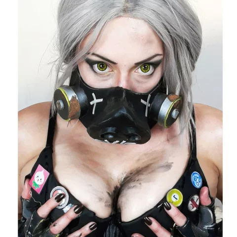 Photo of model @illuminatikittn