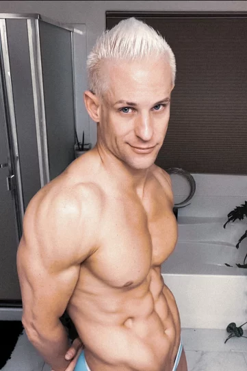Photo of model @infinityreverse