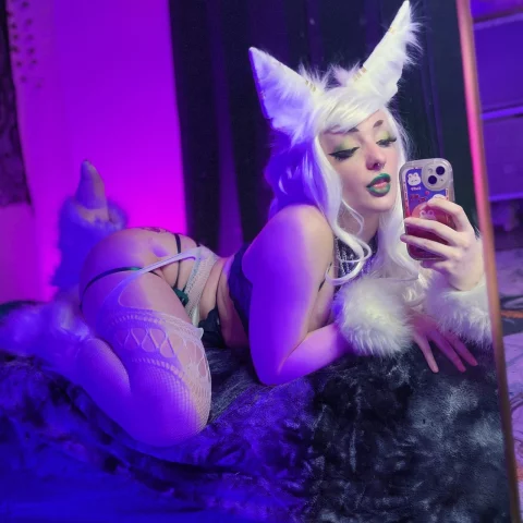 Photo of model @ipeachysweet