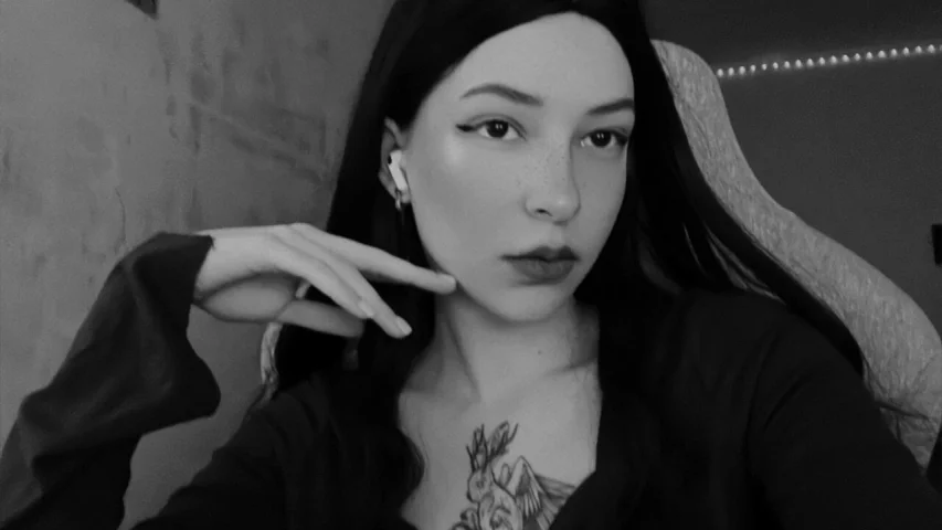 Photo of model @it_girl