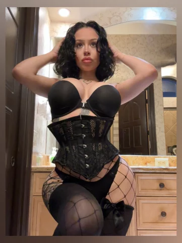 Photo of model @iwantchyna