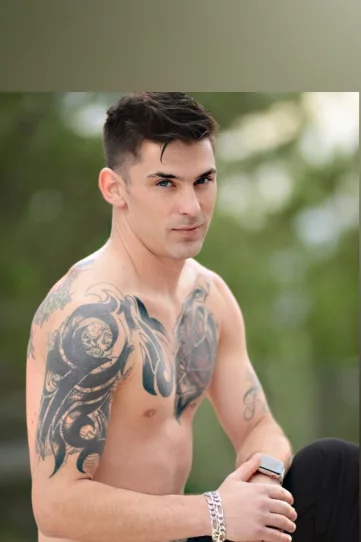 Photo of model @james_sinnerxxx