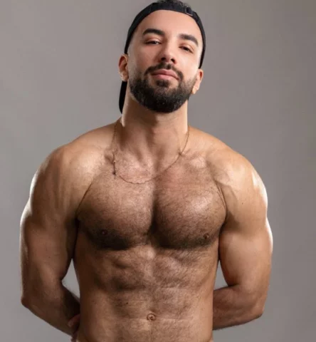 Photo of model @jamesharing