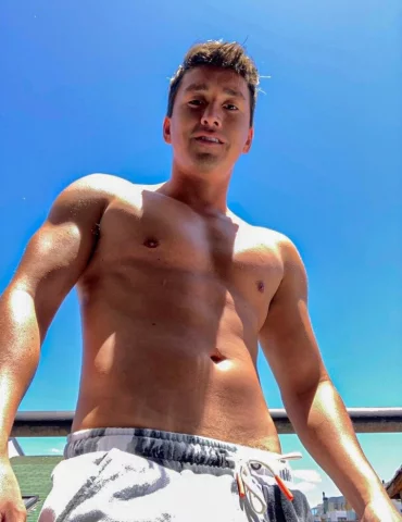 Photo of model @jameswalasfree