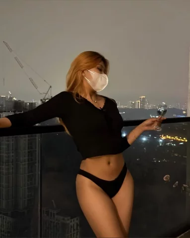 Photo of model @jcyscarlet