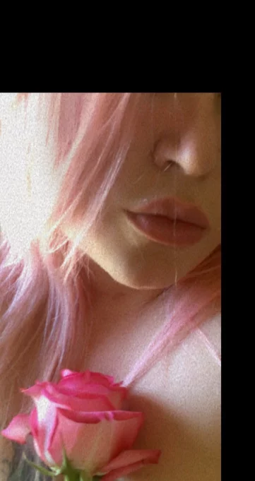 Photo of model @jinassecret