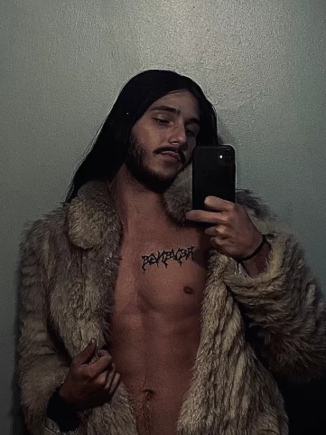 Photo of model @johnhenrydelph