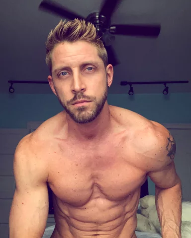 Photo of model @johnnyfordxxx
