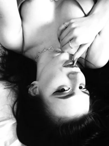 Photo of model @juli_ya