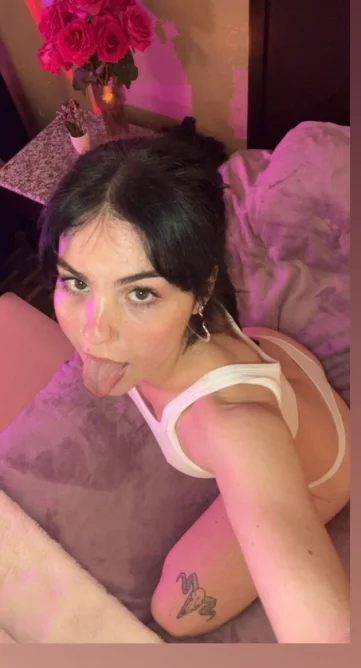Photo of model @juliasvideostore